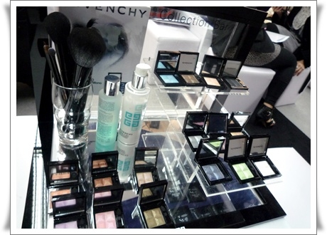 【GIVENCHY】春妝新品16款光澤眼影盤 + 2010星座開運色彩