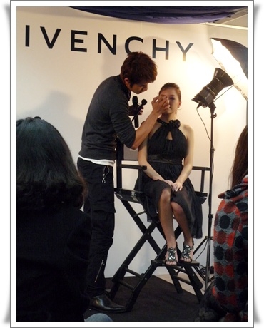 【GIVENCHY】春妝新品16款光澤眼影盤 + 2010星座開運色彩