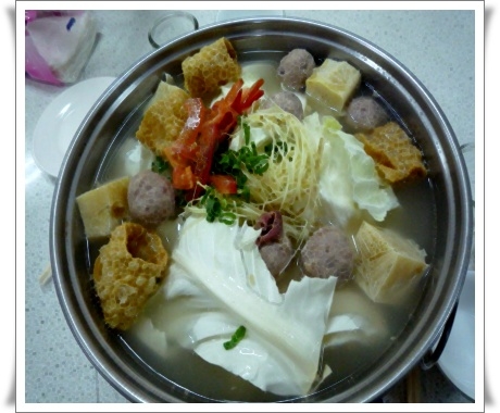 【老徐黃牛肉】不景氣下就吃美味的平價熱炒 + 小小生日啪~)
