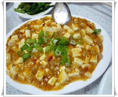 【老徐黃牛肉】不景氣下就吃美味的平價熱炒 + 小小生日啪~)