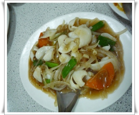 【老徐黃牛肉】不景氣下就吃美味的平價熱炒 + 小小生日啪~)
