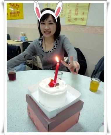 【老徐黃牛肉】不景氣下就吃美味的平價熱炒 + 小小生日啪~)