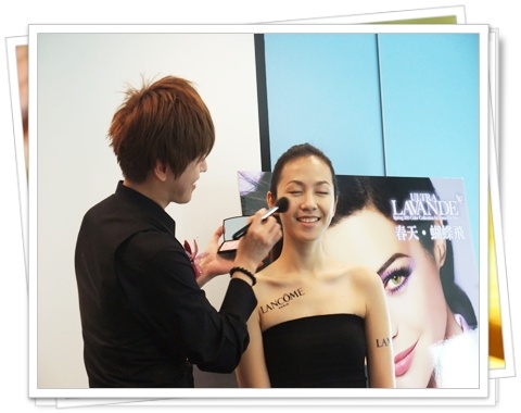 【LANCOME蝴蝶飛】冬天搶先看2011春妝,心情都繽紛了起來!!!