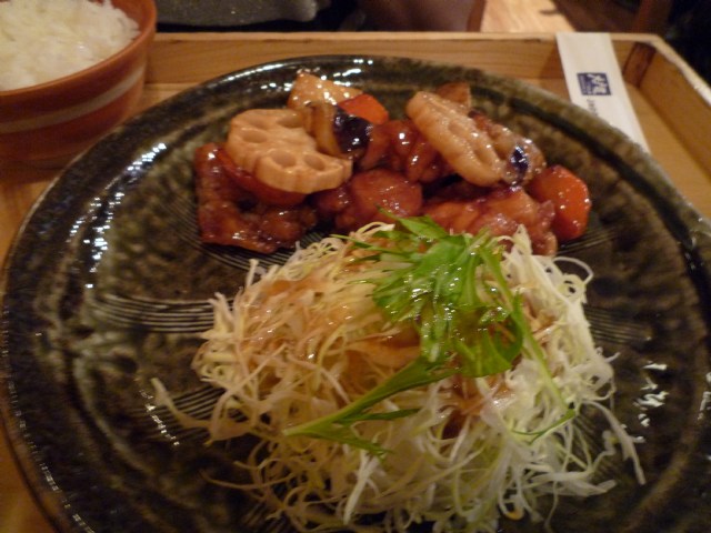 大戶屋: 日本來的美味日式定食!