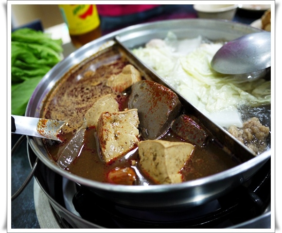 【齊味】板橋第一名的麻辣鍋!!!!