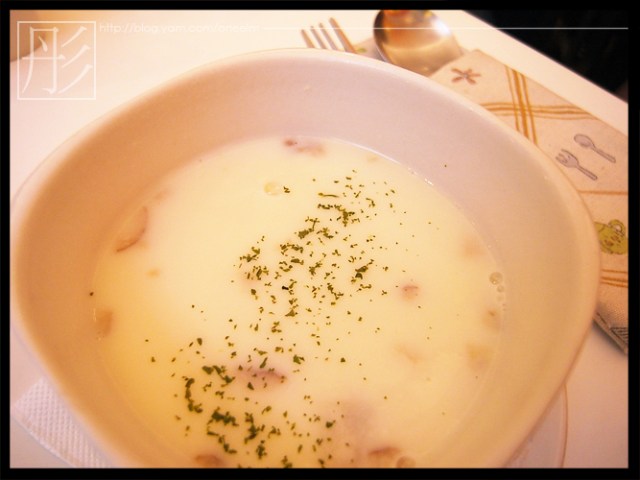 西門町找食-阿毛石鍋燉飯