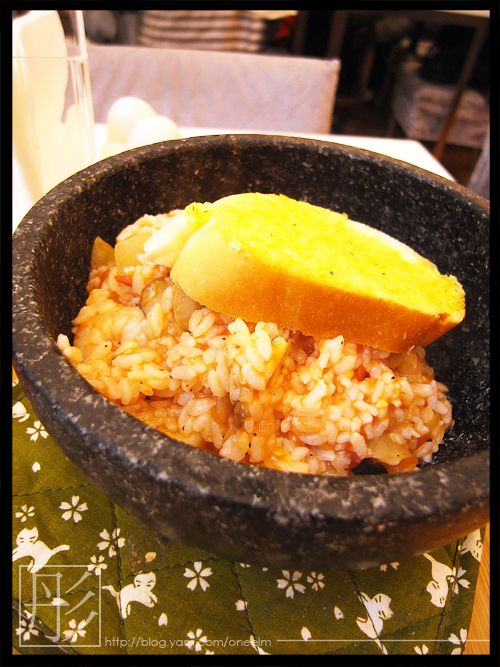 西門町找食-阿毛石鍋燉飯