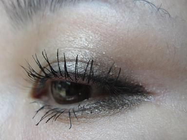 MAYBELLINE媚比琳快捷性感貓眼濃俏防水睫毛膏 HELLO KITTY限量款