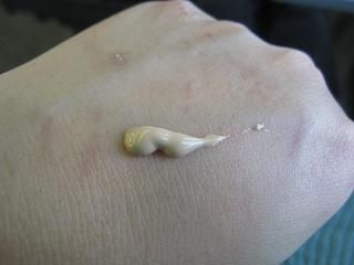 露華濃 彈力緊緻DNA粉底