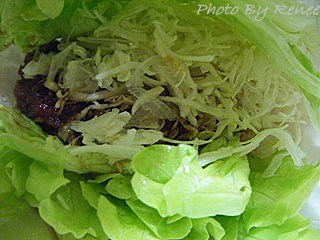 【好吃】摩斯摘鮮綠豬排堡