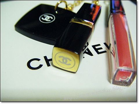 【活動/預約禮】CHANEL唇蜜手機吊飾+ALLURE男香鑰匙圈&型男證件掛鍊