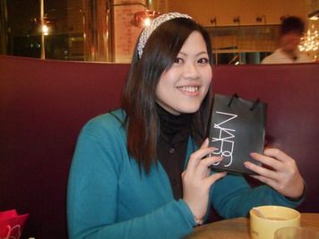 【幸運】國王遊戲之我也有禮物--->NARS持久飾底乳