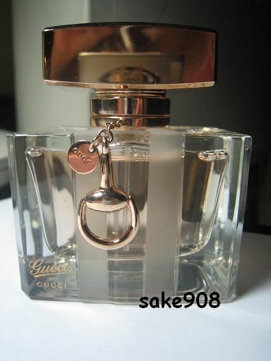 GUCCI by GUCCI女性淡香水+MAC Kitty腮紅試色