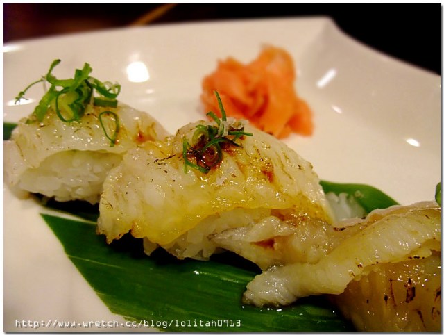【食記】第一次吃到如此好吃的比目魚壽司。花彘醺