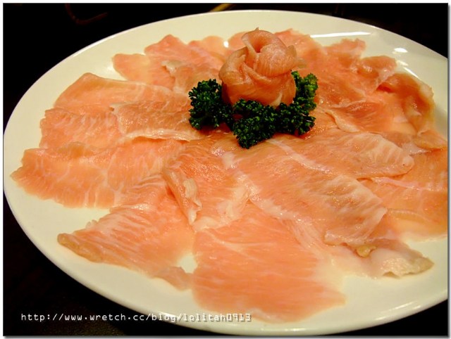 【食記】第一次吃到如此好吃的比目魚壽司。花彘醺