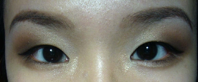 【試用】霧面眼影初體驗~「泡泡眼五色眼影組」