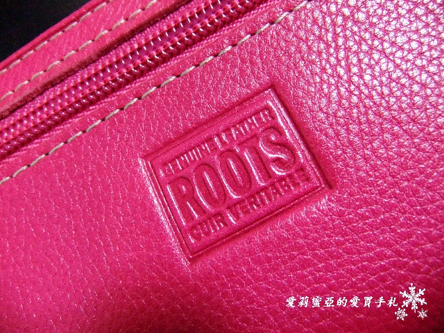 民國100年之新年禮物Part 2 ~ Roots 桃色招財皮夾