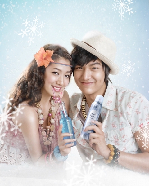 ★Tuffy兔妃★(人> 3<)指甲草莓季~~!!ETUDE HOUSE指甲油心得分享