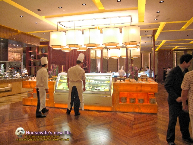 世界遺產與不夜城《澳門》∼四季酒店嗚詩Buffet&議事亭前地、大三巴牌坊、崗頂前地