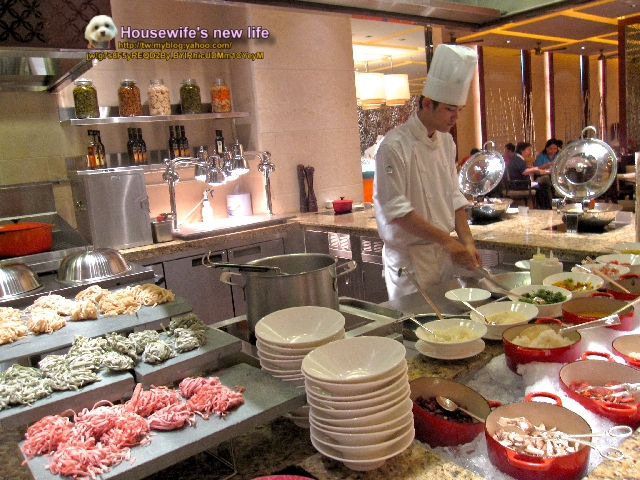 世界遺產與不夜城《澳門》∼四季酒店嗚詩Buffet&議事亭前地、大三巴牌坊、崗頂前地