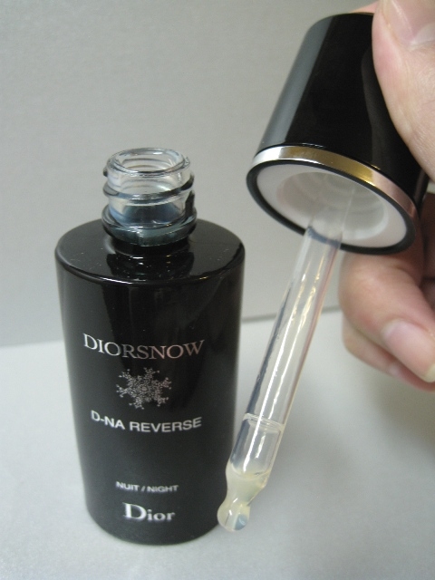 Dior 雪晶靈DNA黑鑽夜間修護精華