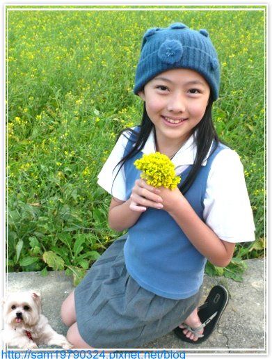 春天來了,跟著學院美少女賞花囉 XD