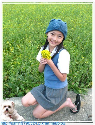 春天來了,跟著學院美少女賞花囉 XD