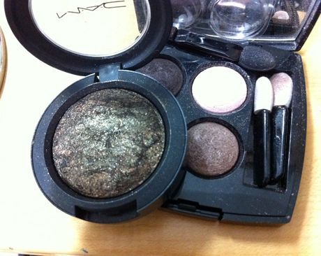 沾上我的 MAC 亮片眼影 穿上我愛的 BODY 夏天 LOOK !