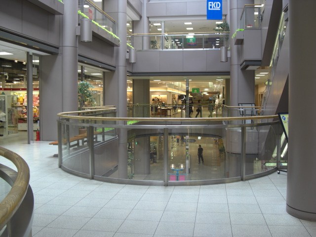 今天又去shopping mall