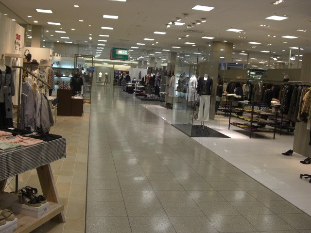 今天又去shopping mall