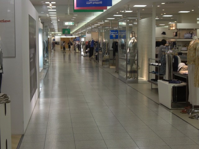 今天又去shopping mall
