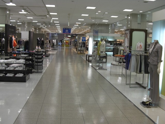 今天又去shopping mall