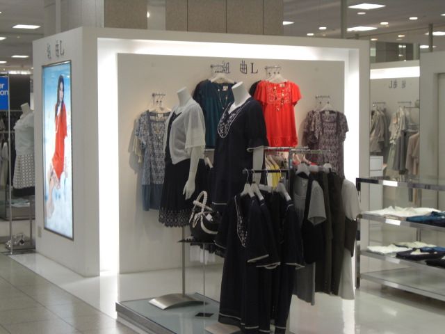 今天又去shopping mall