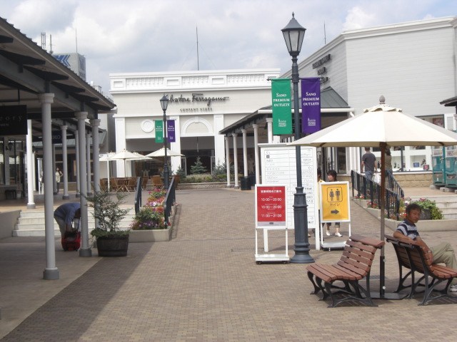 日本佐野OUTLET黑白拍