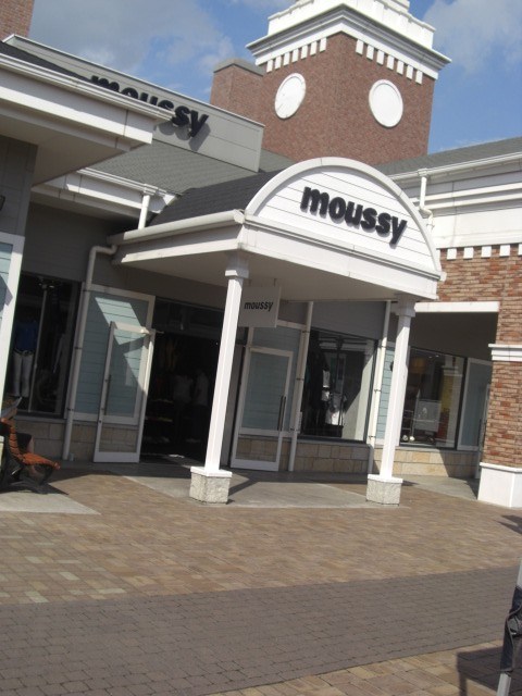日本佐野OUTLET黑白拍