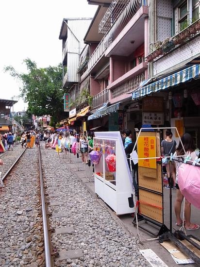 『旅遊』十分車站。天燈與人潮一樣多