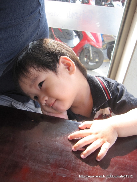 20090418外出妝-family week的最後一天!今天眼妝超濃
