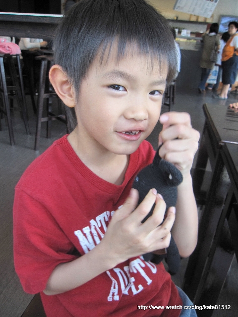 20090418外出妝-family week的最後一天!今天眼妝超濃