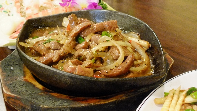 〔食記〕景美夜市.芭樂ㄟ店熱炒.朋友相聚的好所在