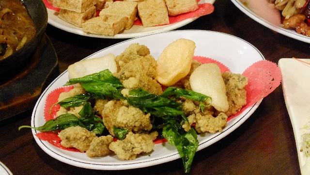 〔食記〕景美夜市.芭樂ㄟ店熱炒.朋友相聚的好所在