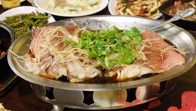 〔食記〕景美夜市.芭樂ㄟ店熱炒.朋友相聚的好所在