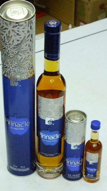 〔品酒〕加拿大品尼克蘋果冰酒.香甜順口