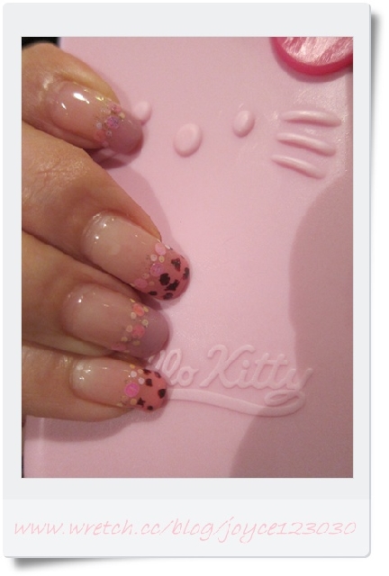 Nails 粉色乳牛光療&Wee`p 指甲蜜