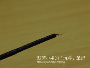 MEGAHOLIC 魔力<em>女超人</em>激长睫毛膏,让睫毛像