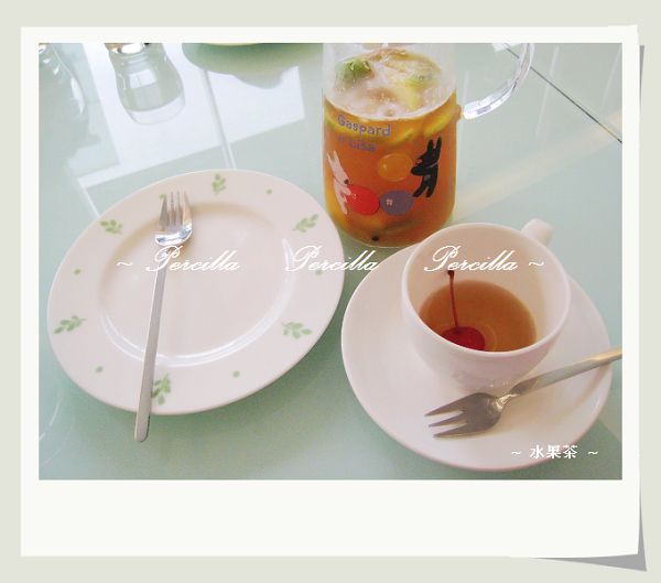 【台中】** 梨子咖啡館 ** 到 桃花小妹 的拍攝景點喝下午茶^^