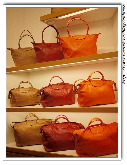 【精品】Longchamp春夏Le Pliage Cuir小羊皮摺疊包上市派對~