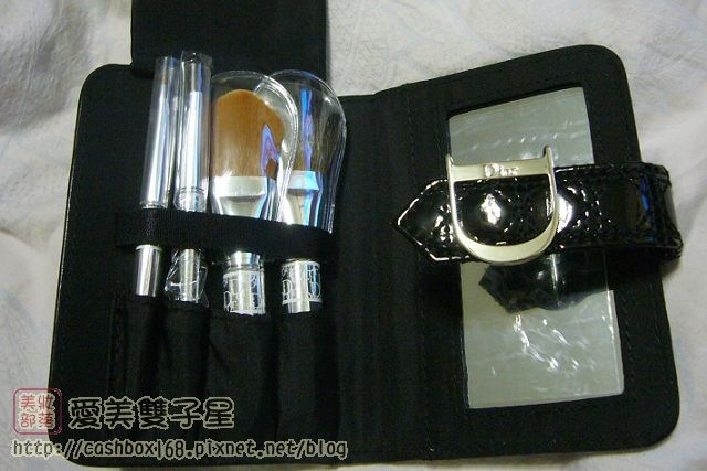刷具!又是刷具~迪奧DIOR2008 經典LOGO刷具組