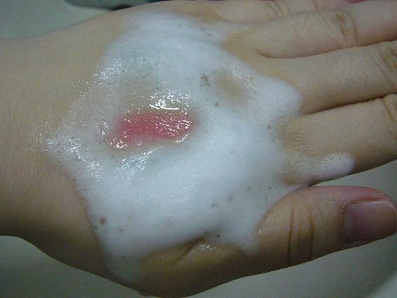 是卸妝品也是保養品?BEAUTY TALK美人語多效氧氣潔膚慕絲