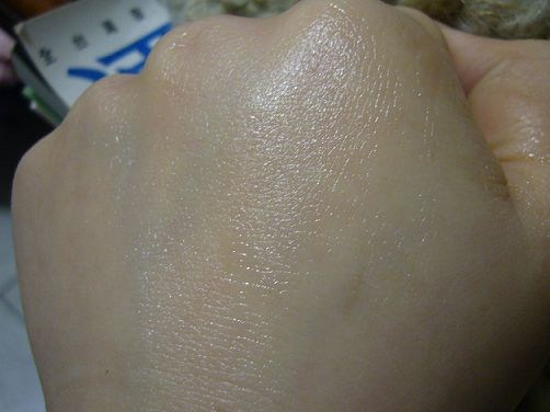 雙子星試用心得~DIOR迪奧極淨嫩白乳霜,極淨透白粉餅
