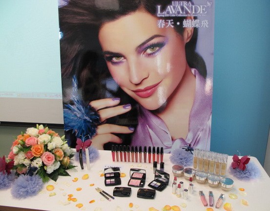 蛻變、蝶舞翩翩! LANCOME 2011春妝 春天.蝴蝶飛 & 光感奇蹟保濕底妝